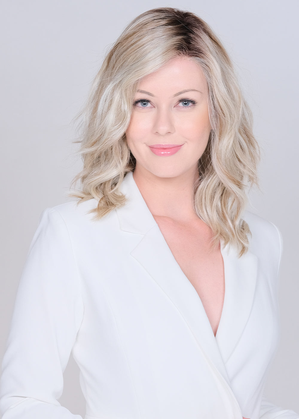 Hand-Tied Dalgona 16 Lace Front Monofilament Part Synthetic Wig By Belle Tress